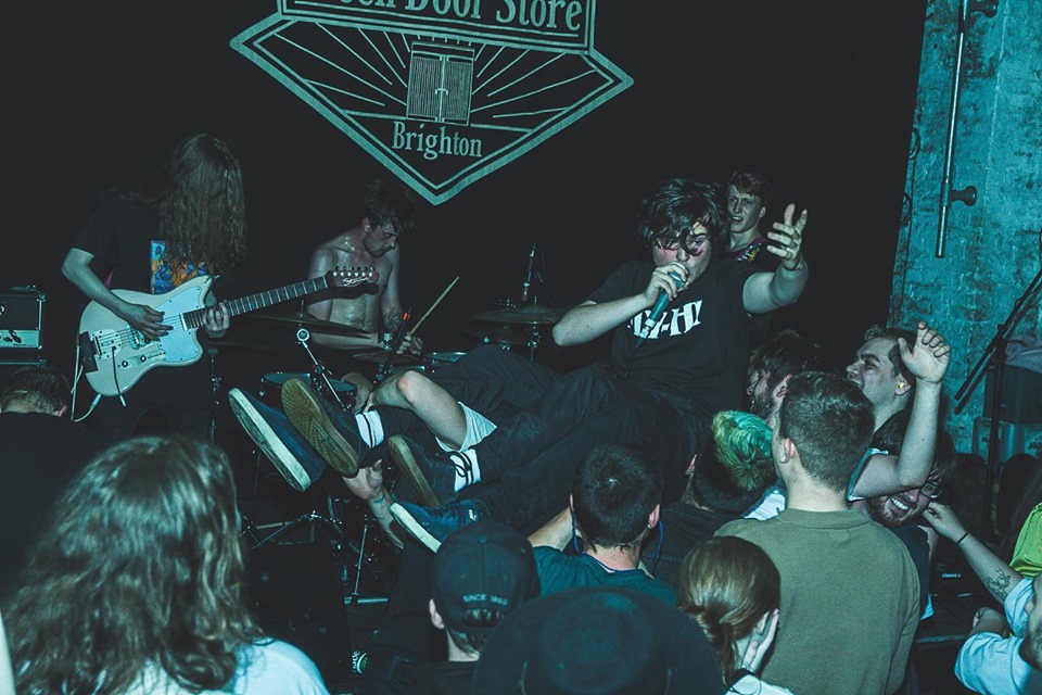 Photographie promotionnelle de Concierto de My-Hi en Londres.