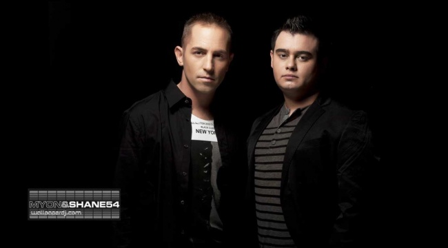 Fotografia promocional de Myon & Shane 54.