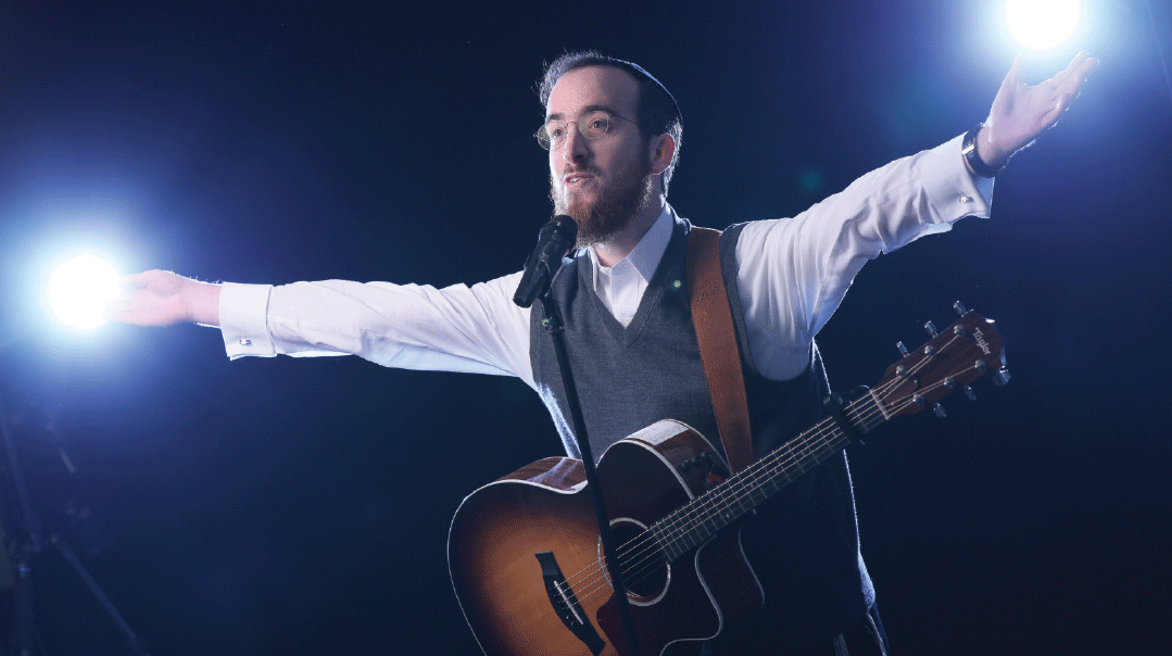 Promotional photograph of Concierto de Naftali Kempeh en Vancouver.