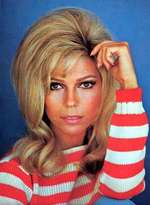 Photographie promotionnelle de Nancy Sinatra.