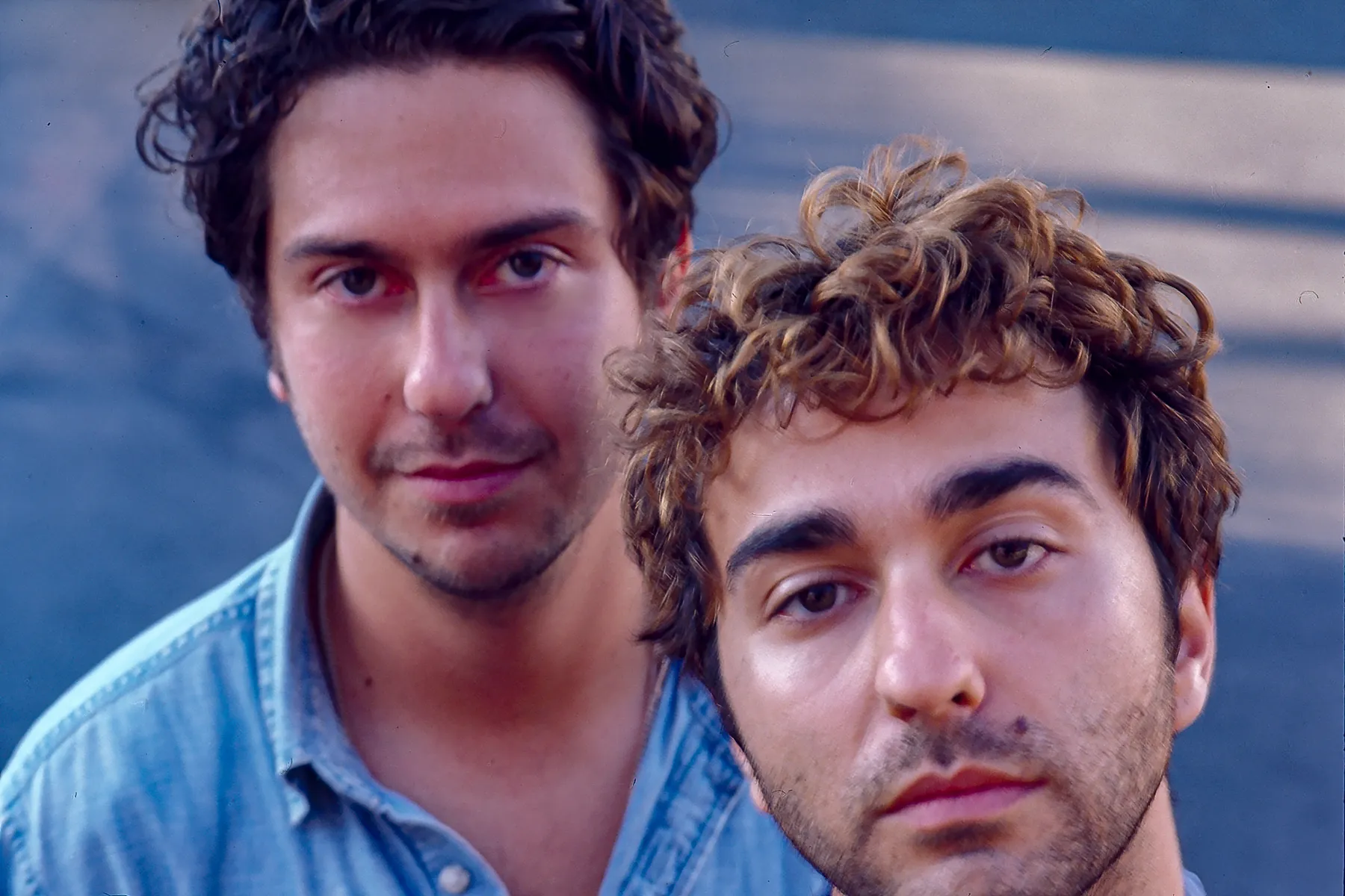 Promofoto von Concierto de Nat and Alex Wolff en Brooklyn.