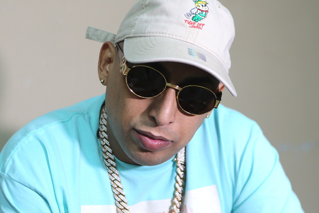 Fotografía promocional de Ñengo Flow