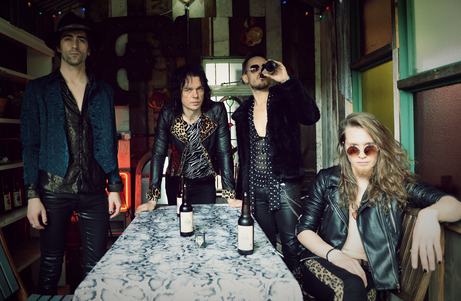 Promofoto von Neon Animal.