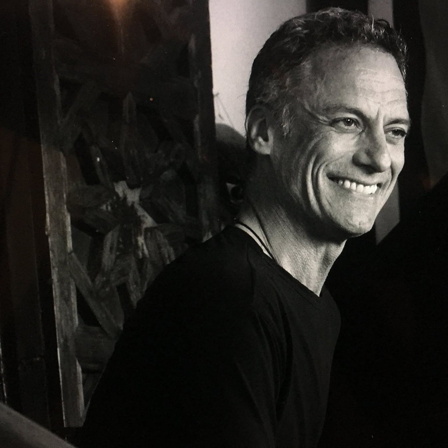Fotografia promocional de Nick Milo.