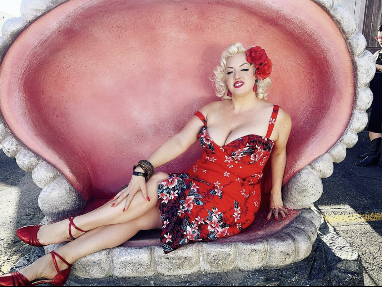 Fotografía promocional de Concierto de Niki Luparelli en Somerville