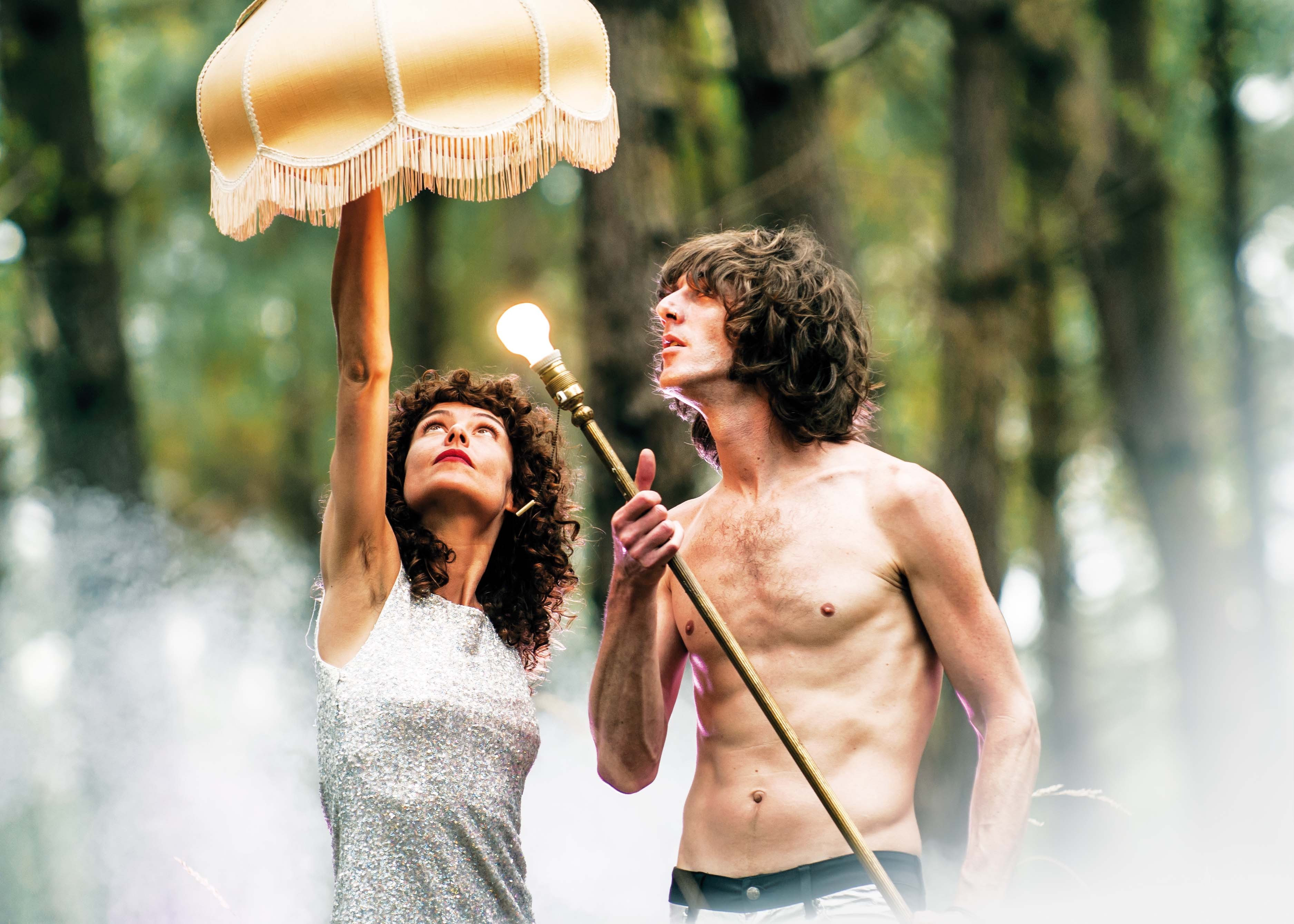 Fotografía promocional de Niña Coyote eta Chico Tornado