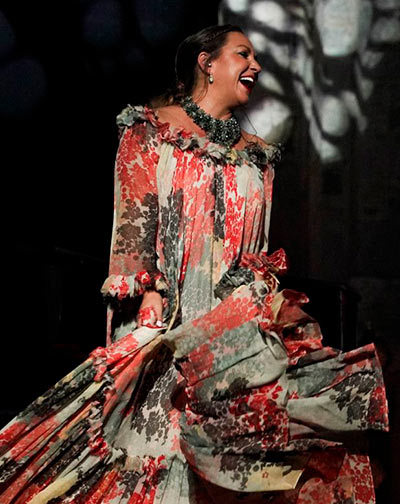 Promotional photograph of Niña Pastori.