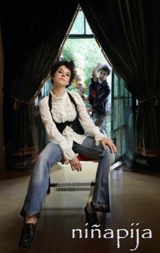 Fotografía promocional de Niña Pija