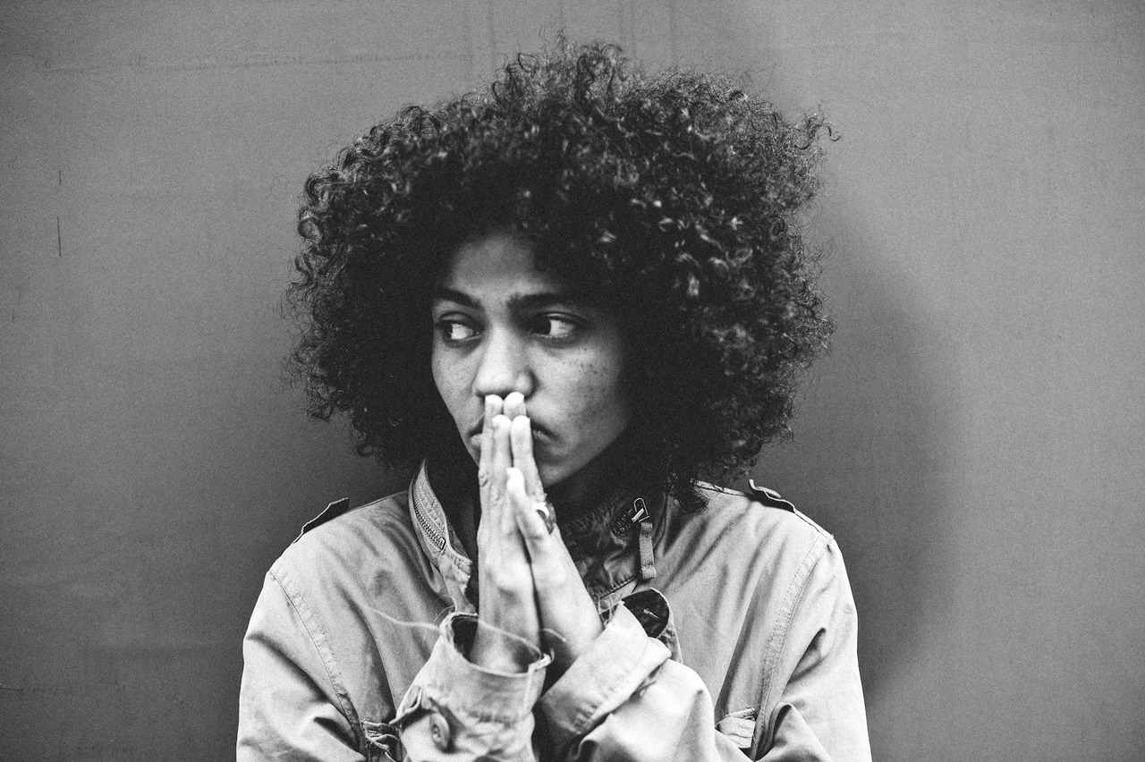 Fotografia promocional de Nneka.