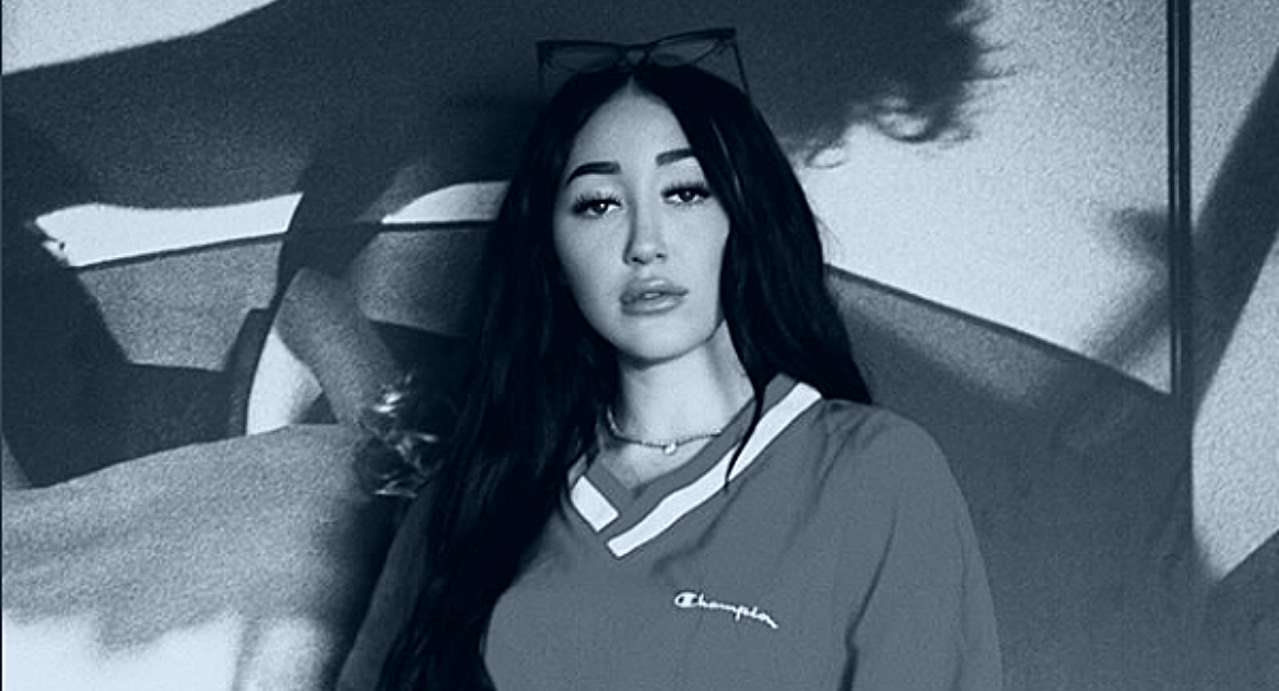 Promofoto von Concierto de Noah Cyrus en Newport.