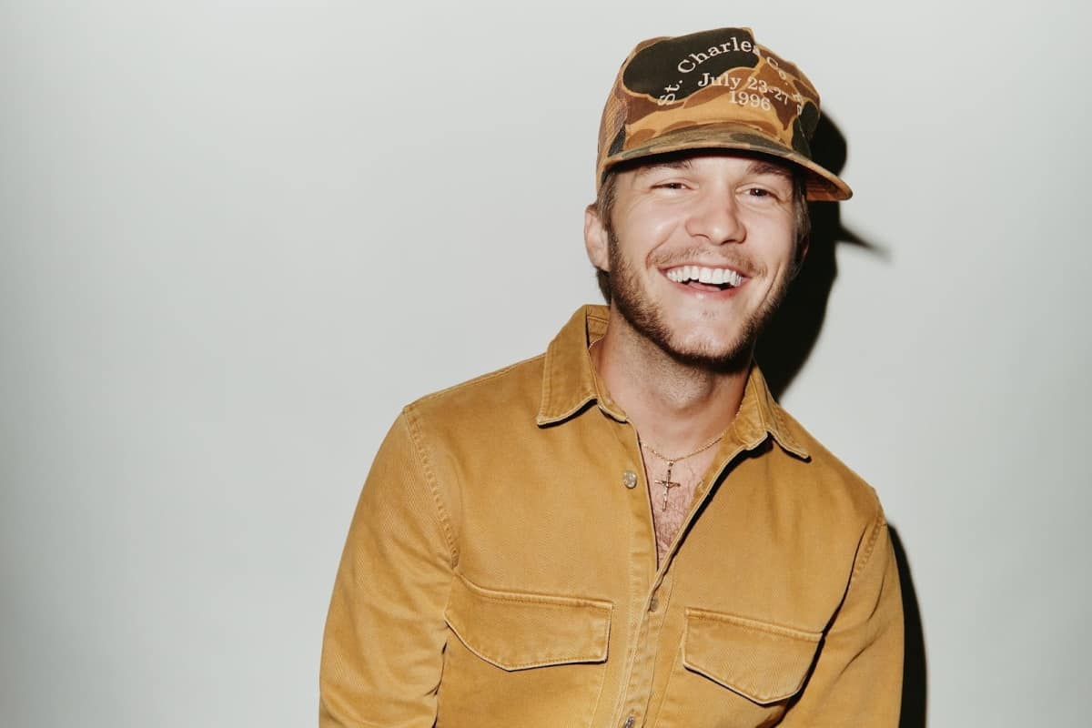 Promotional photograph of Noah Hicks.