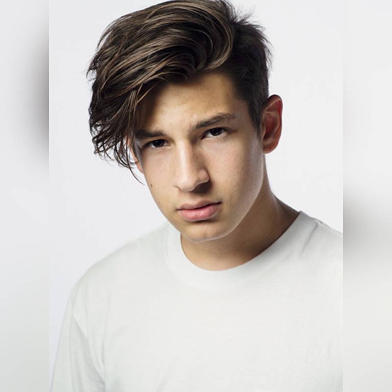 Promofoto von Concierto de NOAH LEVI en Múnich.