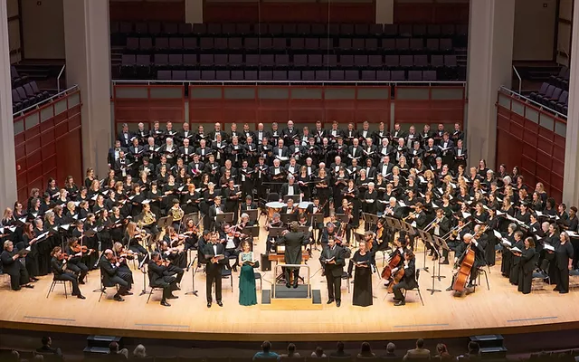 Promotional photograph of Concierto de North Carolina Master Chorale en Raleigh.