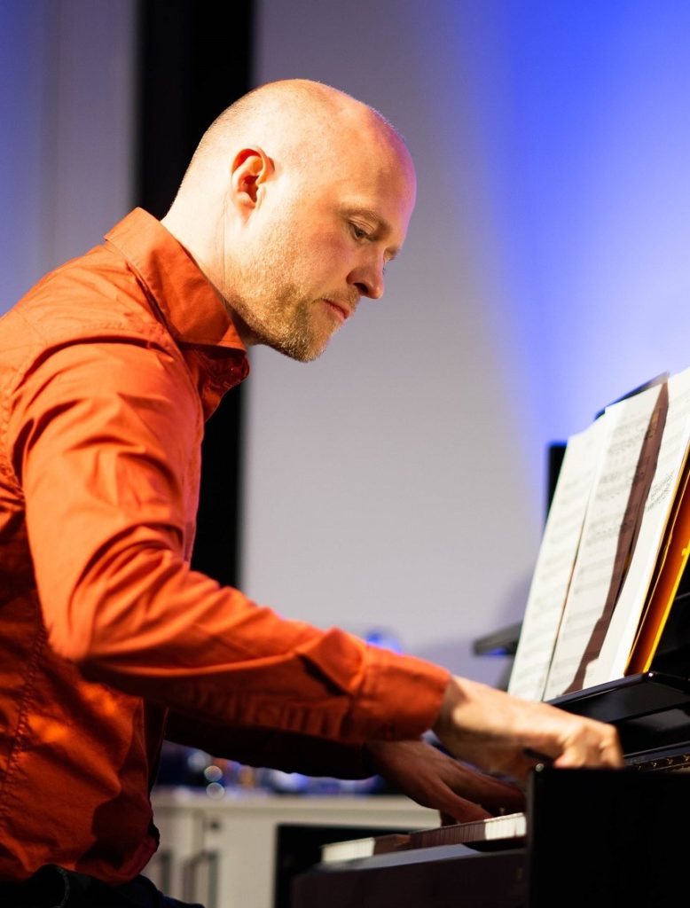 Fotografia promocional de Norvald Dahl.