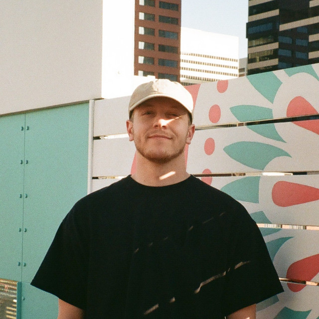 Fotografía promocional de OkayJake