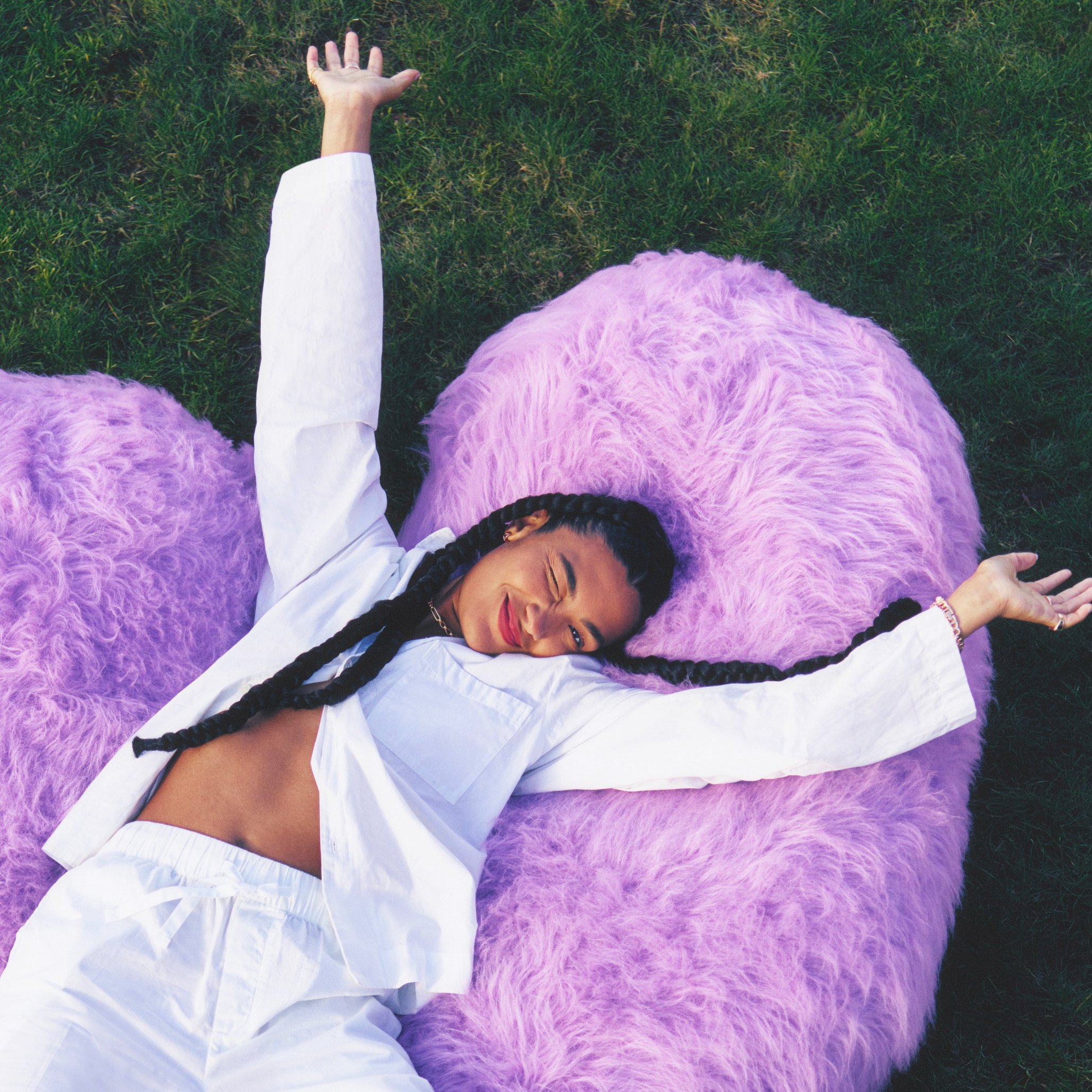 Promotional photograph of Concierto de Olivia Dean en Bruselas.