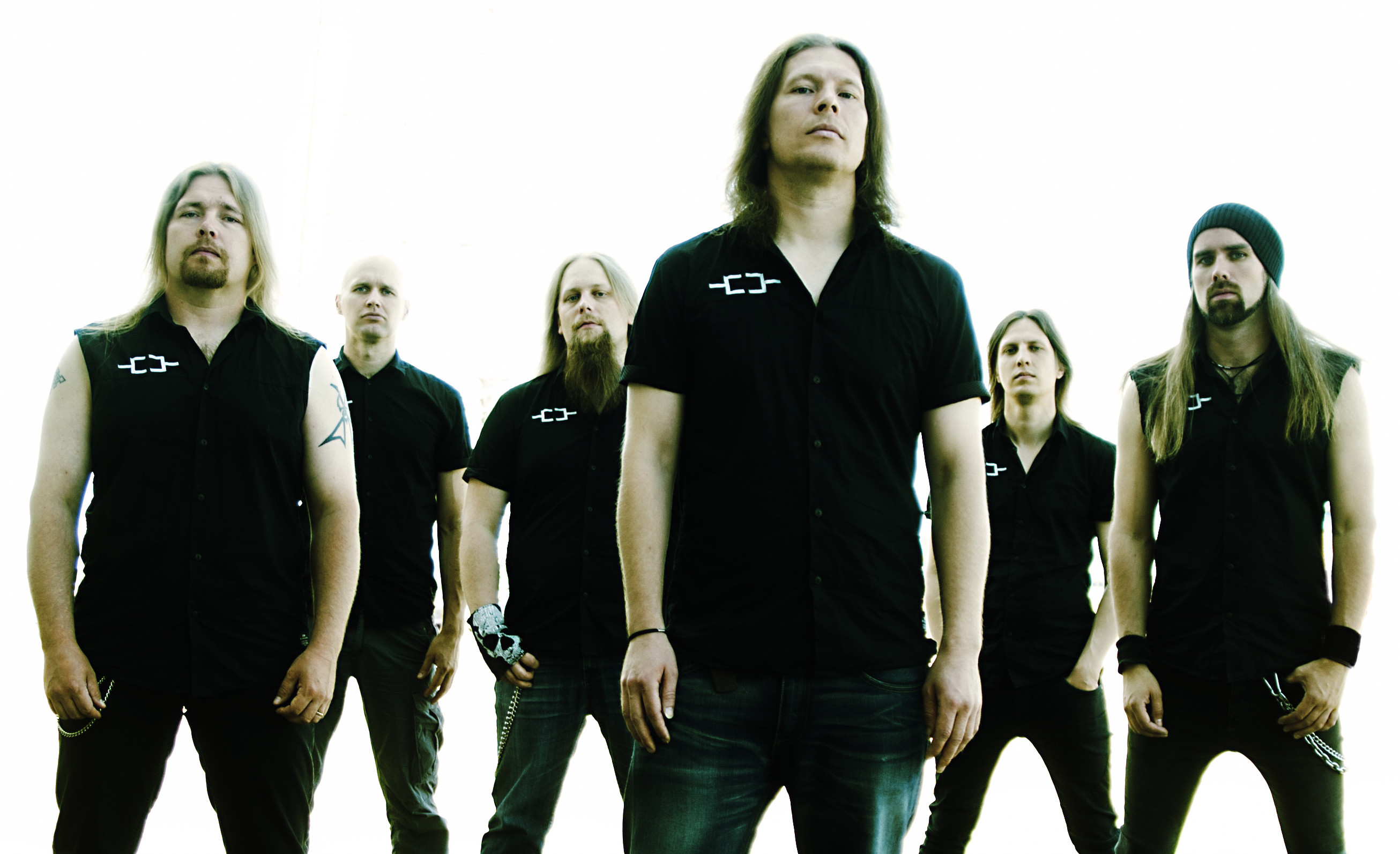 Fotografía promocional de Omnium Gatherum