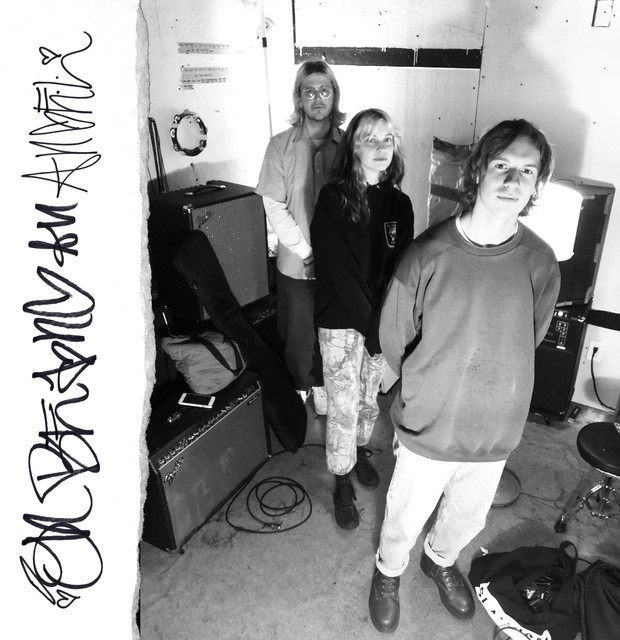 Fotografía promocional de On Being An Angel