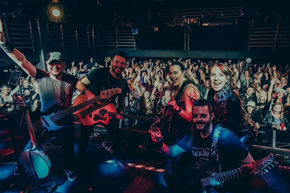 Promofoto von Concierto de One Night In Nashville en Southampton.