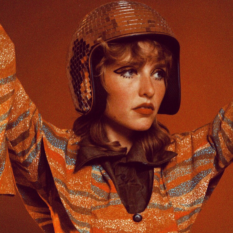 Promotional photograph of Concierto de Ora The Molecule en París.