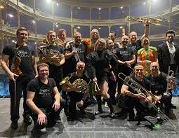 Fotografia promocional de Orchestra Sinfonica Lords of the Sound.