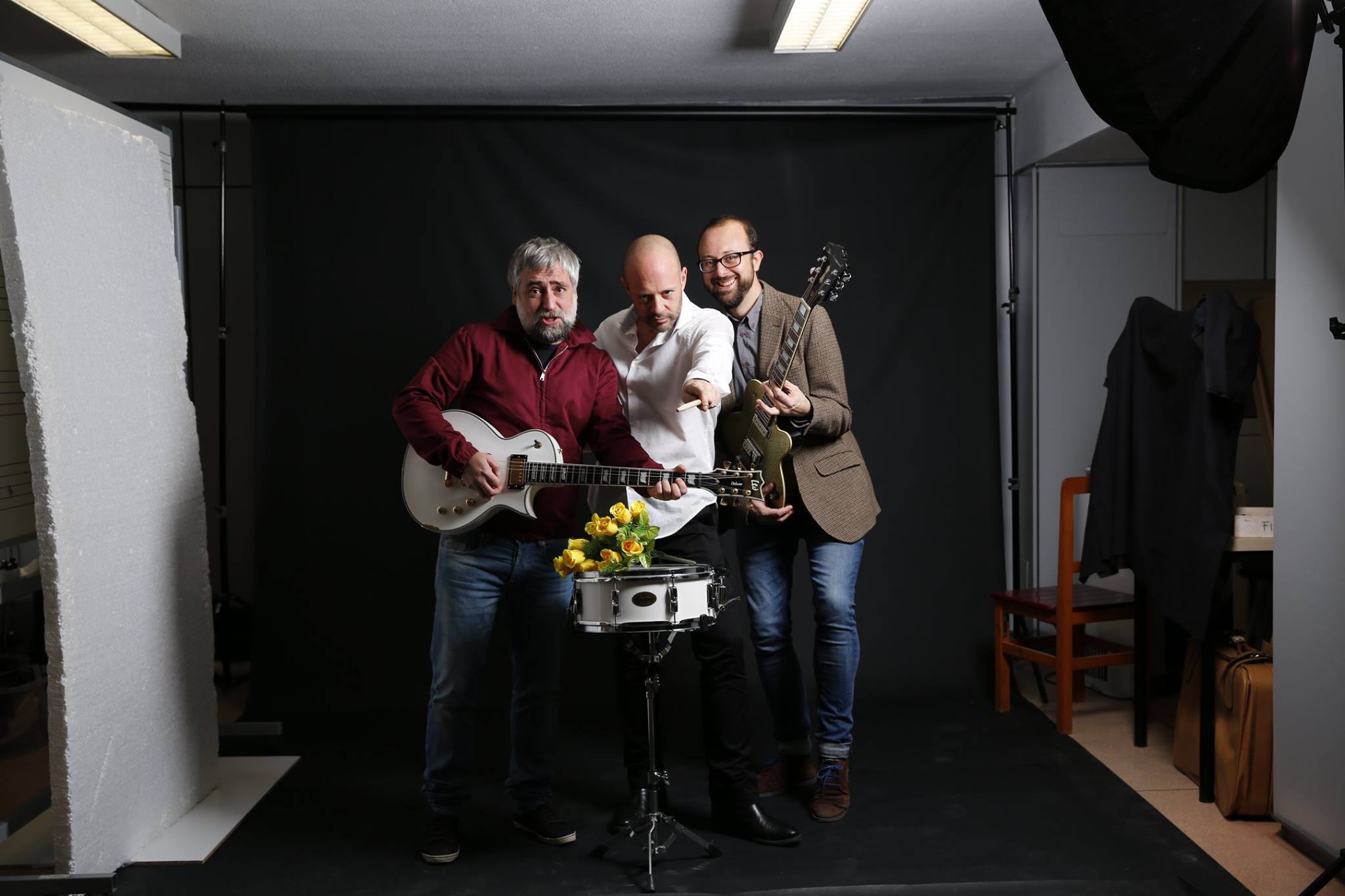 Promotional photograph of Ornamento y Delito.