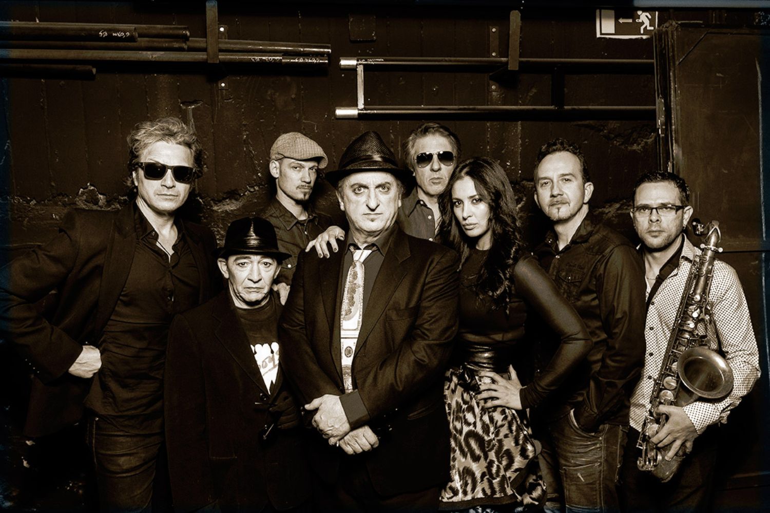 Fotografía promocional de Orquesta Mondragón