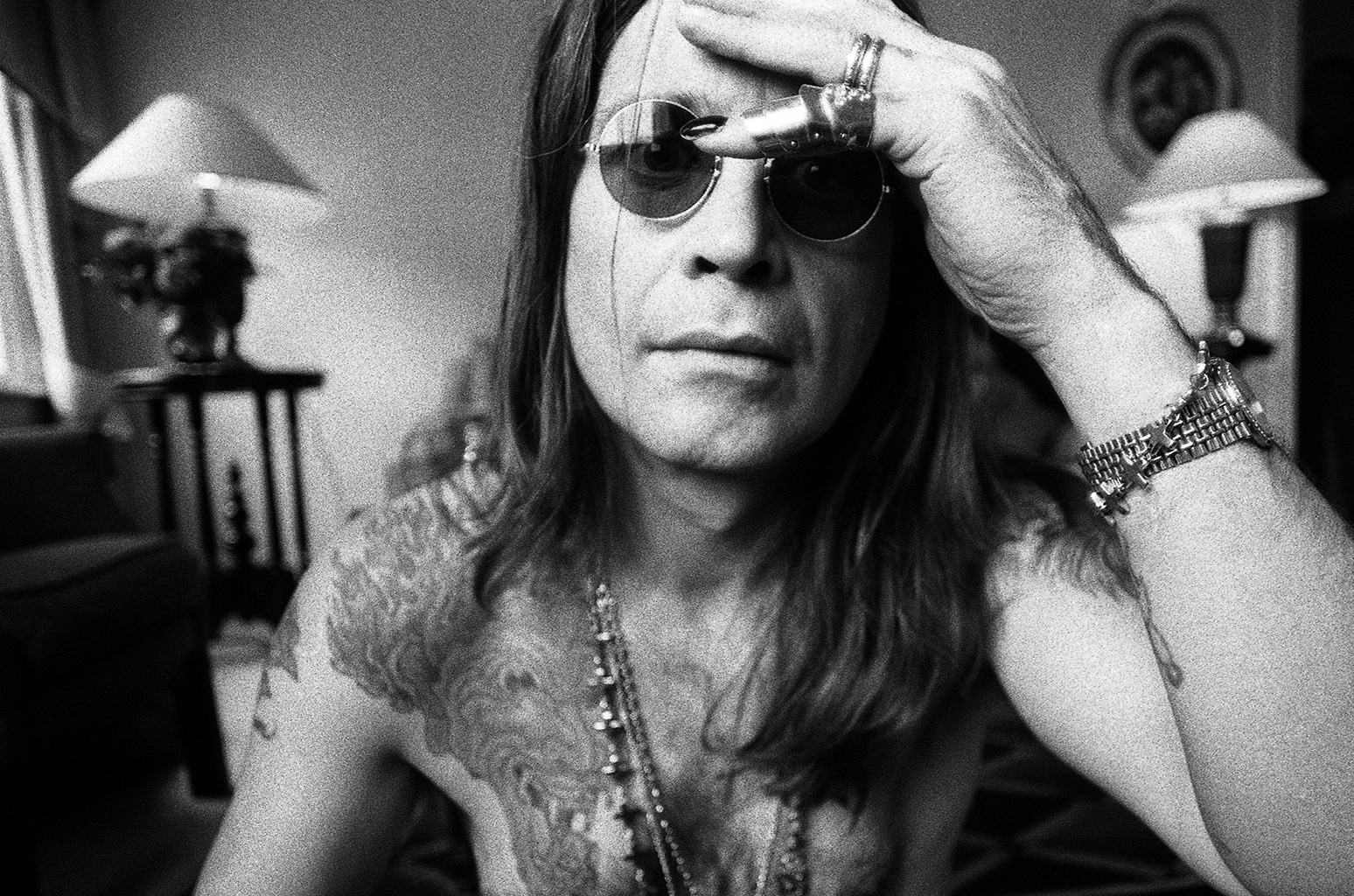 Fotografia promozionale di Ozzy Osbourne.