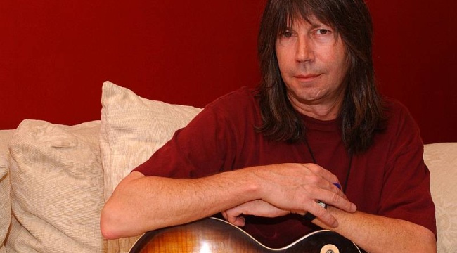 Fotografía promocional de Pat Travers