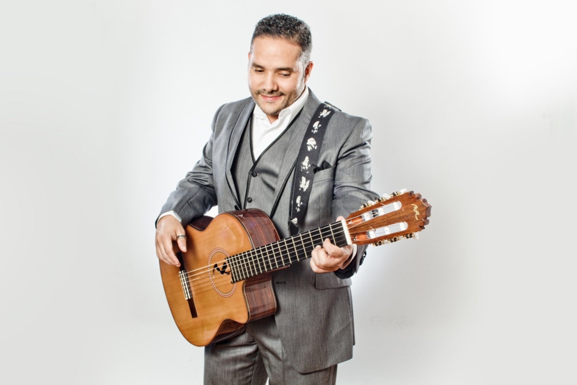 Fotografía promocional de Pavel Núñez