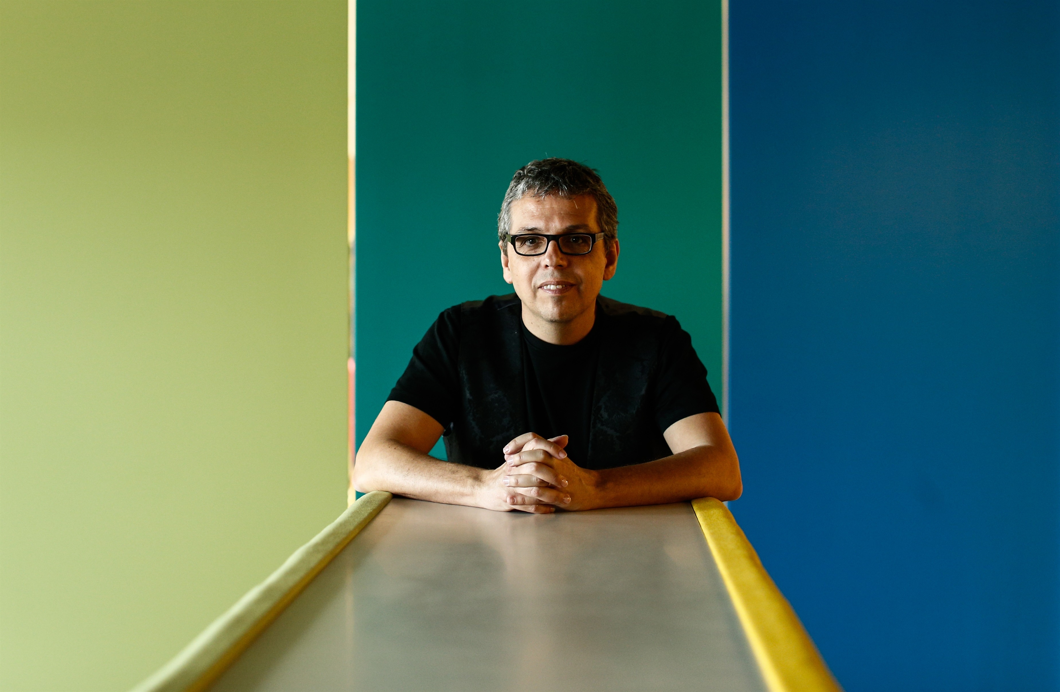 Fotografía promocional de Pedro Guerra