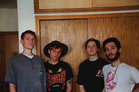 Fotografía promocional de Petite League