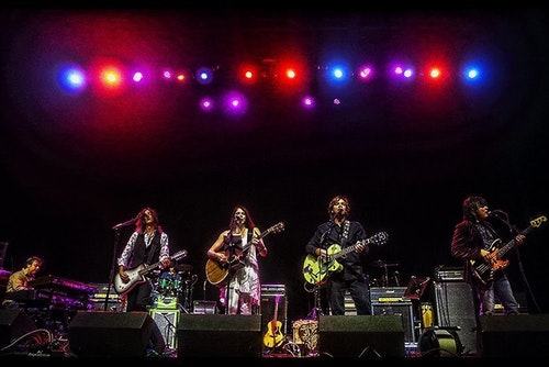 Fotografía promocional de Petty Cash Junction