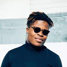 Fotografía promocional de Philou Louzolo