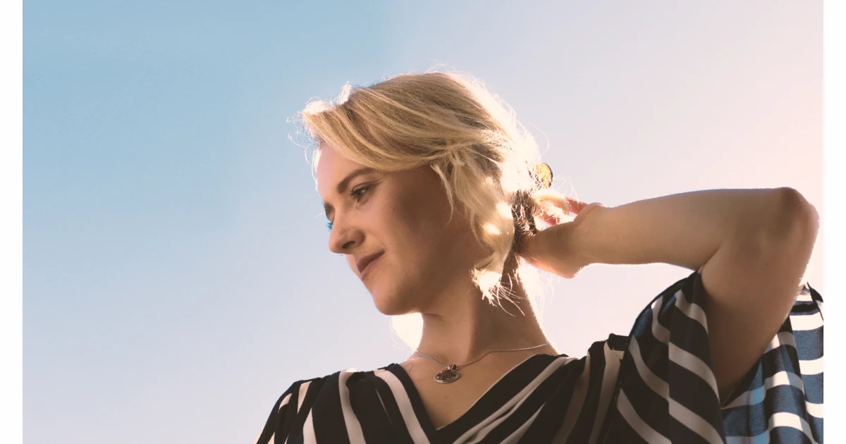 Promofoto von Concierto de Dan Clews + Phoebe Katis en Washington.