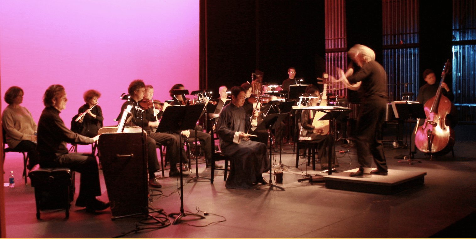 Fotografia promocional de PostClassical Ensemble.