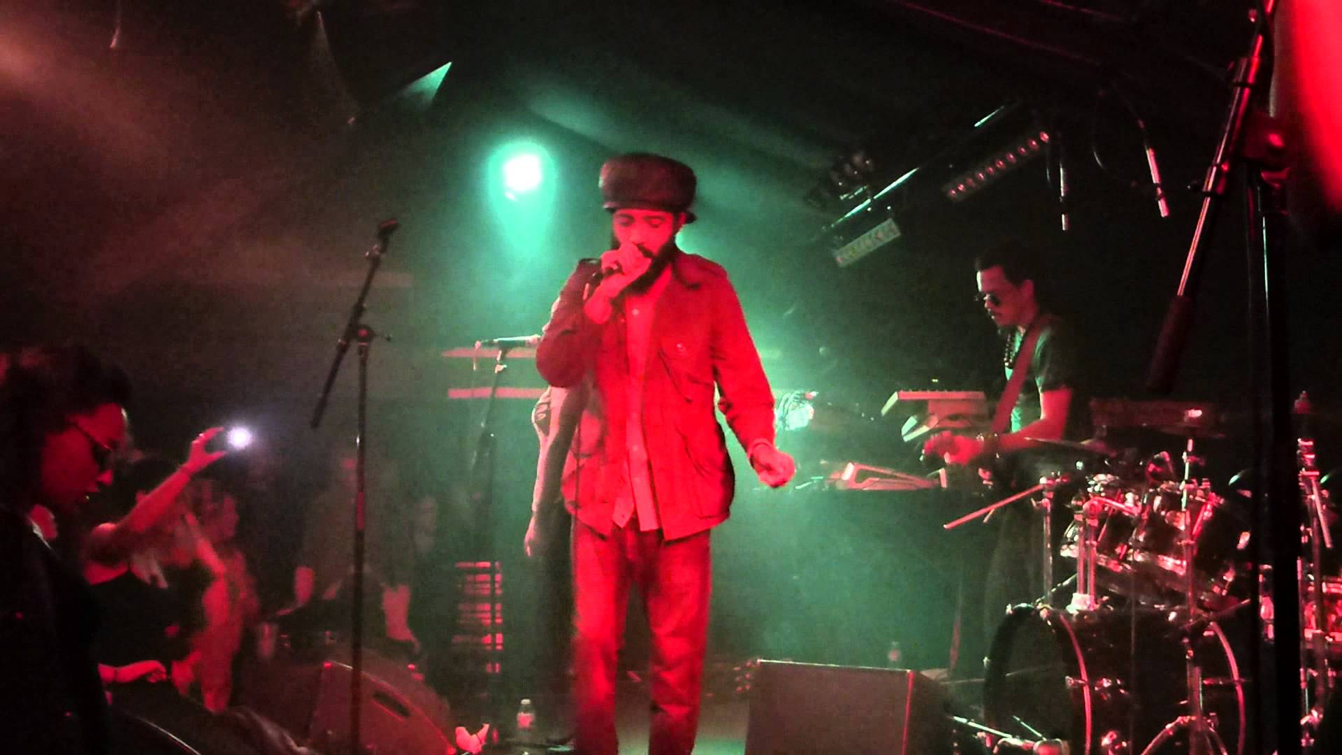 Promofoto von Concierto de Protoje and The Indiggnation en Zúrich.