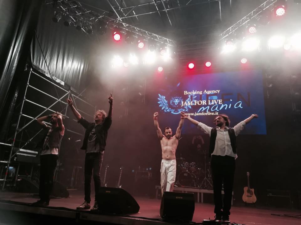 Fotografía promocional de Queenmanía