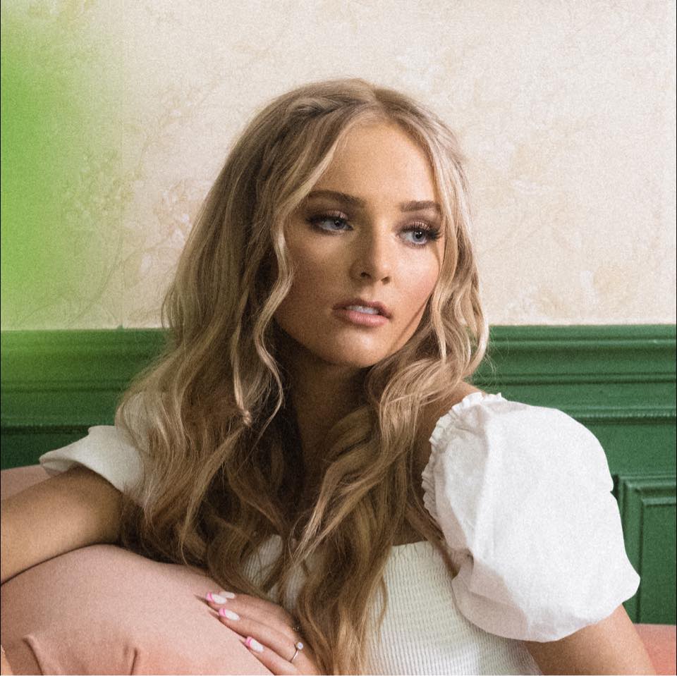 Fotografía promocional de Queeva