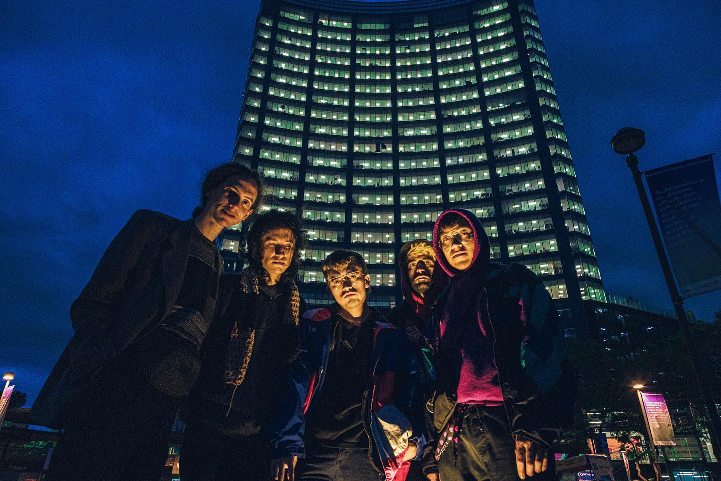 Fotografía promocional de Quemarlo Todo Por Error