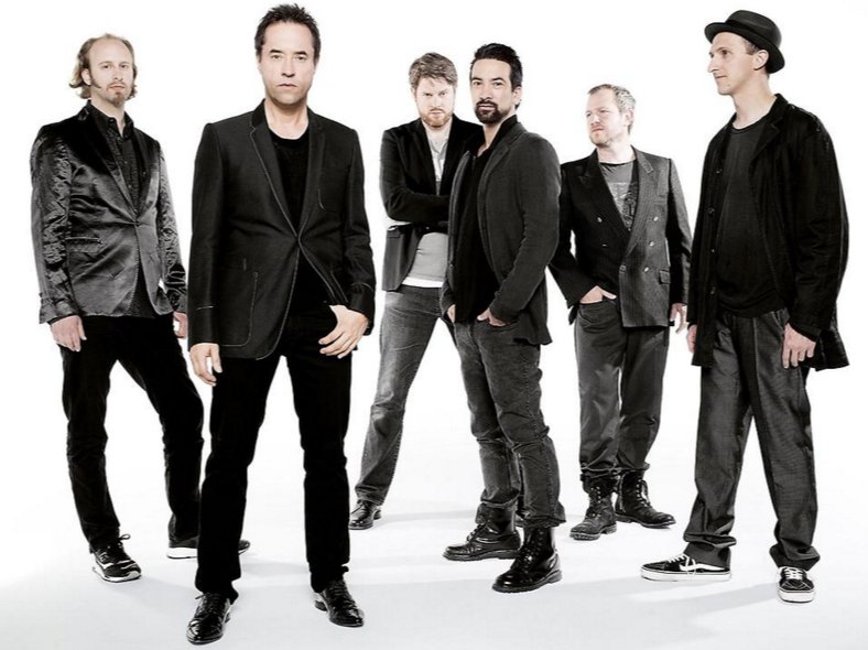 Promofoto von Concierto de Jan Josef Liefers + Radio Doria en Leipzig.