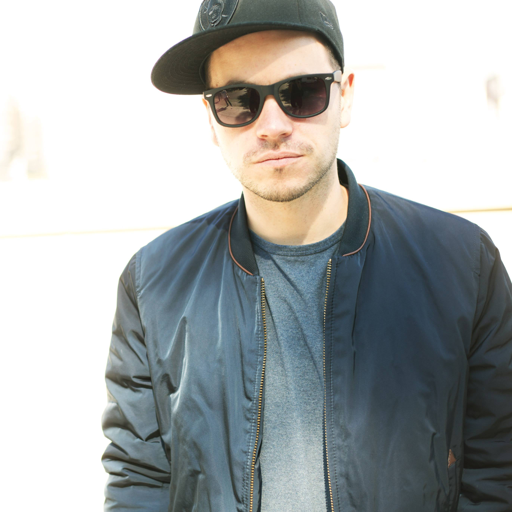 Fotografía promocional de Raffi Balboa