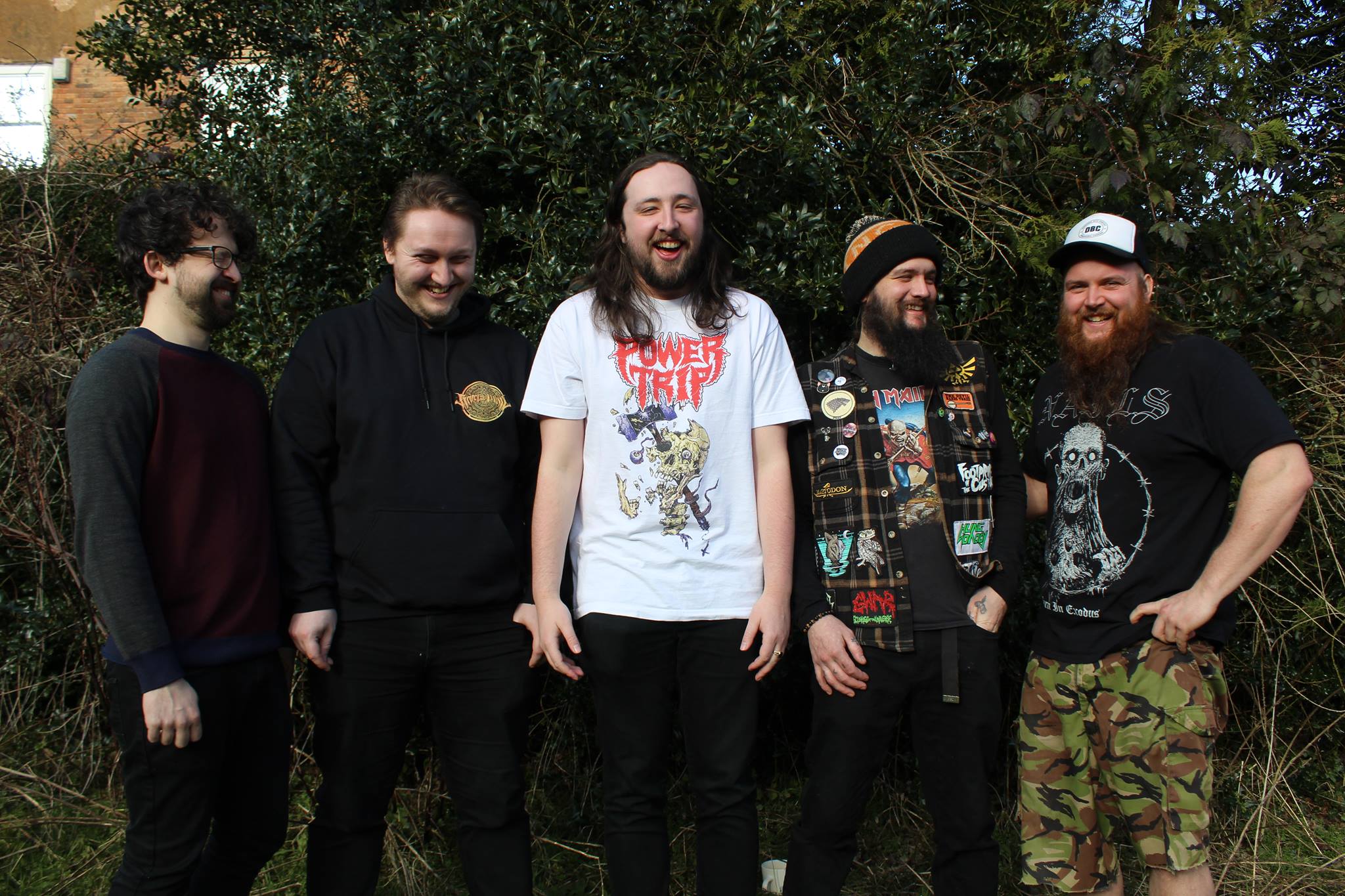 Fotografía promocional de Raised by Owls