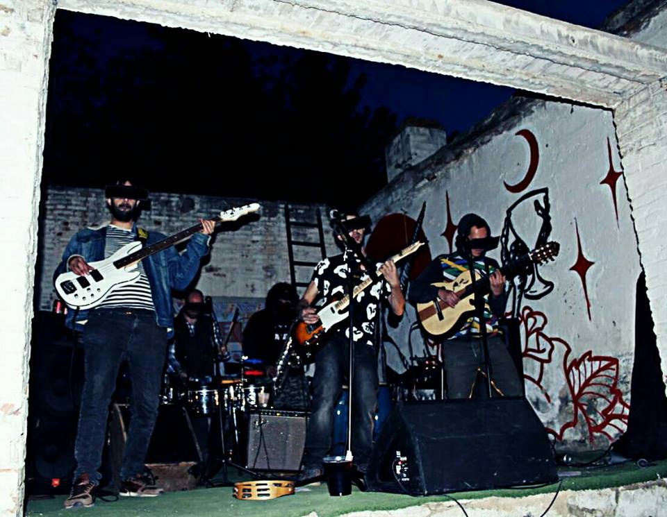 Fotografia promocional de RaiZes CR.