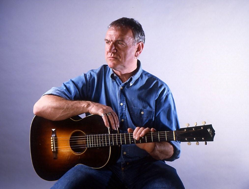 Promotional photograph of Ralph McTell.