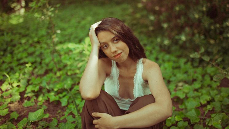 Fotografía promocional de Raquel Lúa