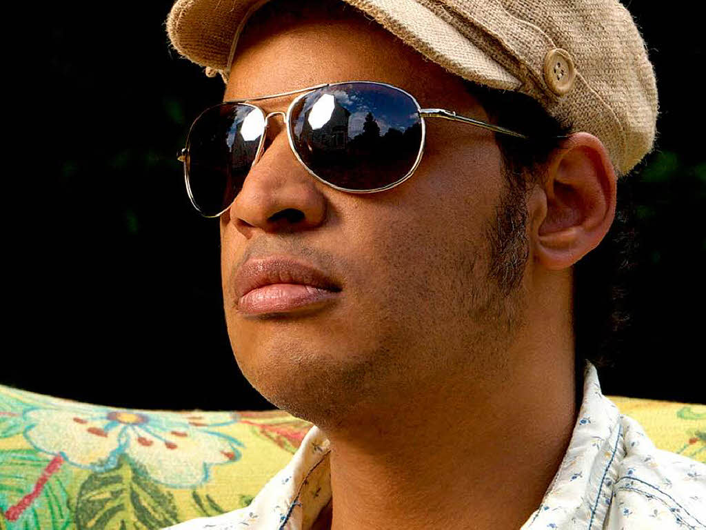 Fotografía promocional de Raul Midón