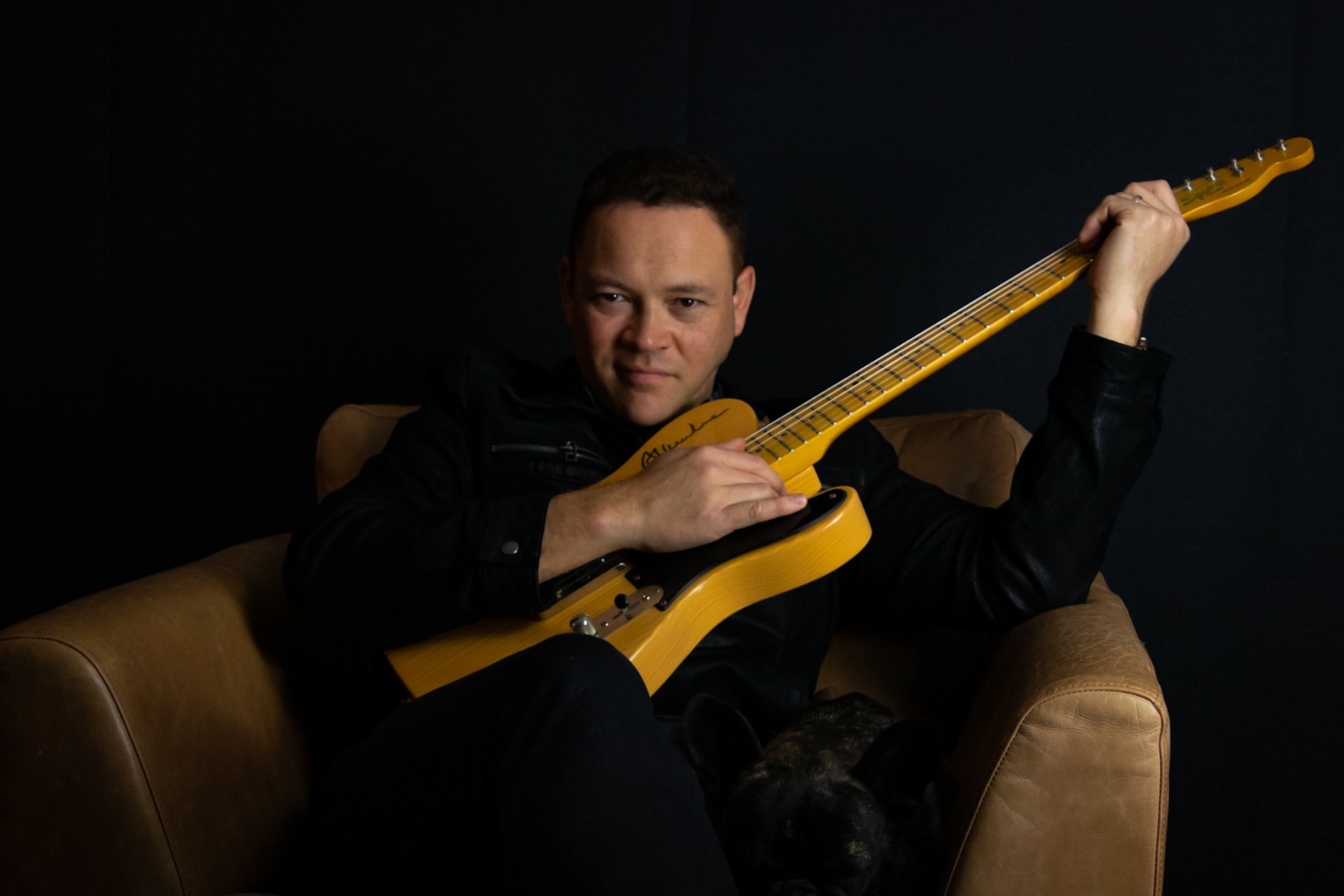 Promotional photograph of Ray Beadle.