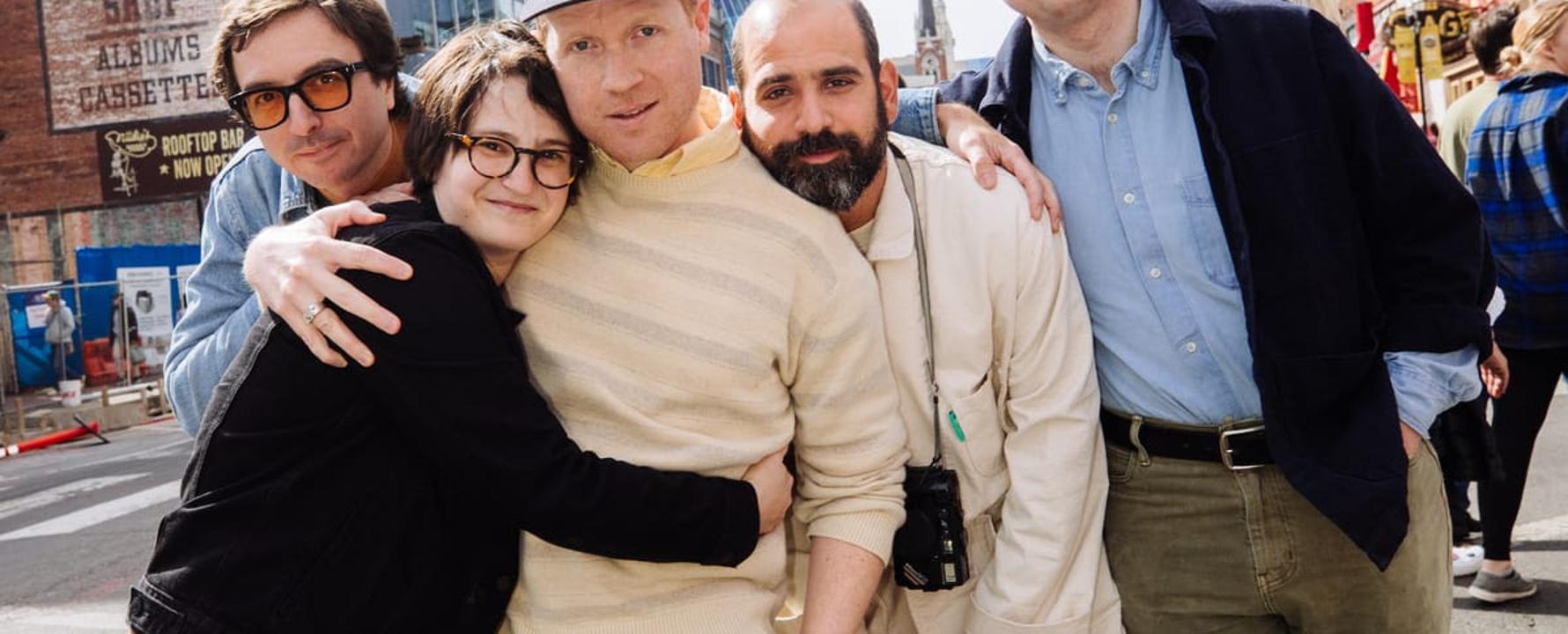 Bilhetes para Real Estate em Saxapahaw Wegow