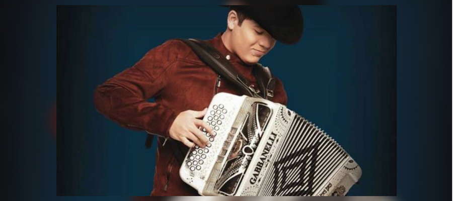 Promotional photograph of Concierto de Remmy Valenzuela en Tijuana.